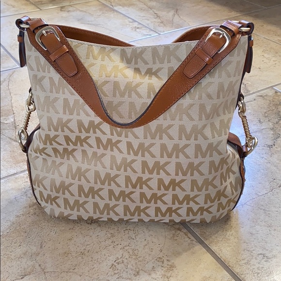 Michael Kors Brown & Tan Purse - Picture 4 of 8